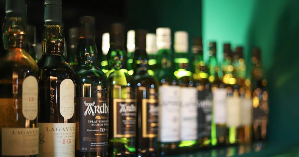 Mastering the Craft: DIY Personalised Whisky Bottles