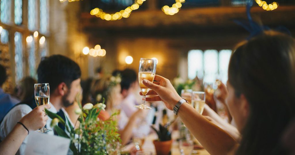 Champagne for Your Wedding: Personalised and Perfect