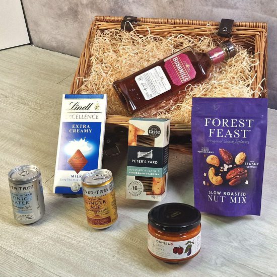 Bushmills 16 Year Old Whisky Luxury Treat Hamper
